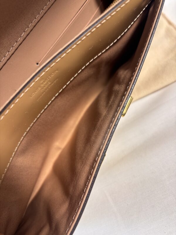 Louis Vuitton Pochette Louise Vernis - Image 12