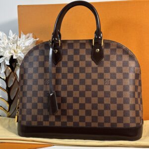 Louis Vuitton Alma MM Damier