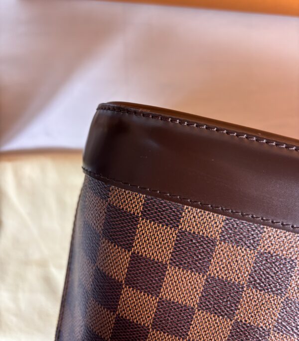 Louis Vuitton Alma MM Damier - Image 8