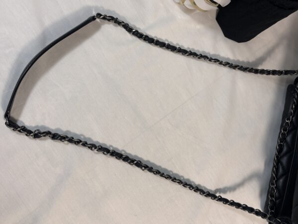 Chanel SMOO Quilted Flap Black Lambskin - Image 13