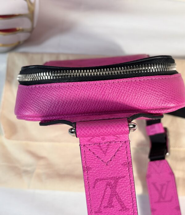 Louis Vuitton Taigarama Pink Sling - Image 6