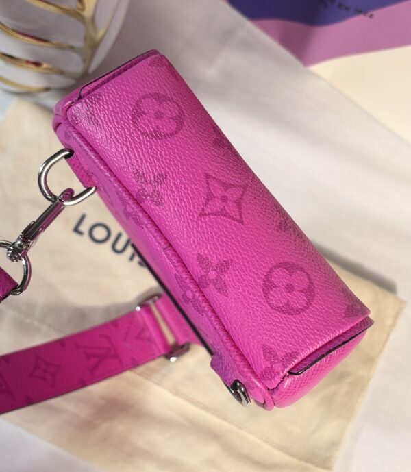 Louis Vuitton Taigarama Pink Sling - Image 7