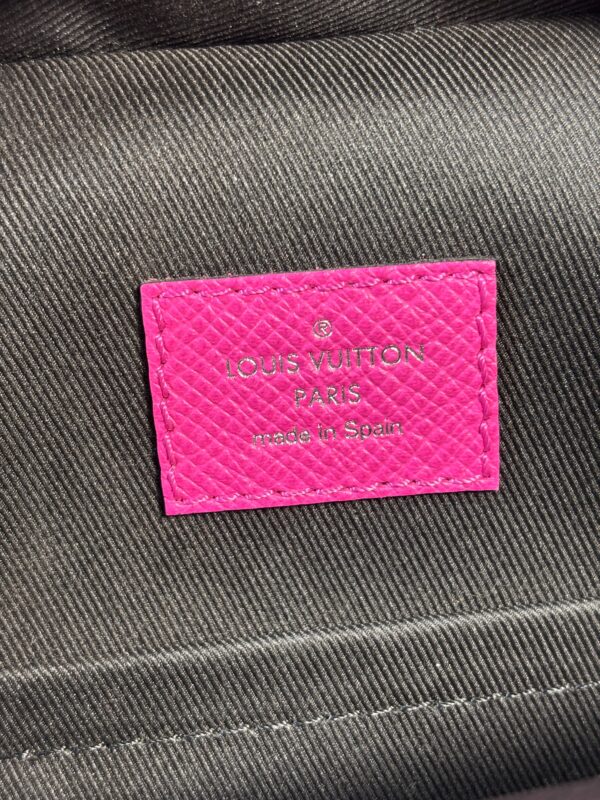 Louis Vuitton Taigarama Pink Sling - Image 12