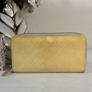 Louis Vuitton Vernis Zippy Wallet