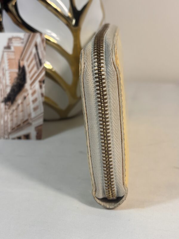 Louis Vuitton Vernis Zippy Wallet - Image 3