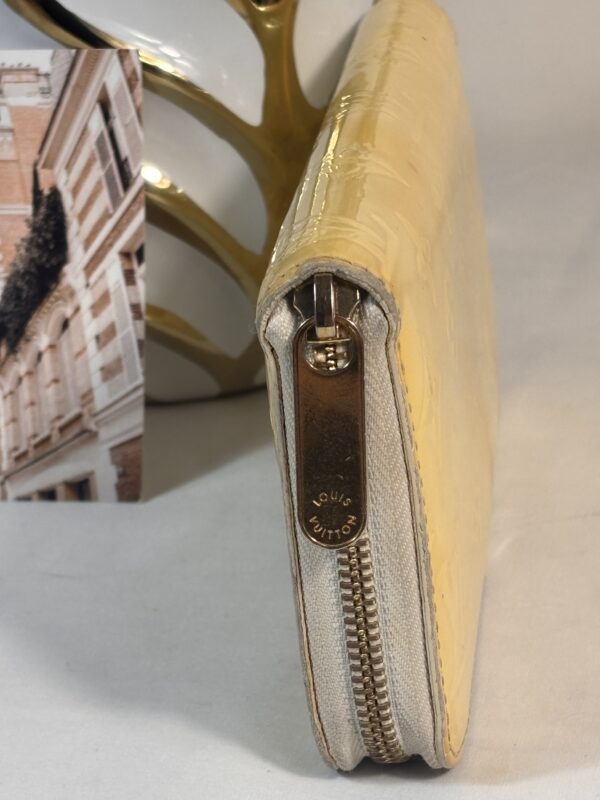 Louis Vuitton Vernis Zippy Wallet - Image 6
