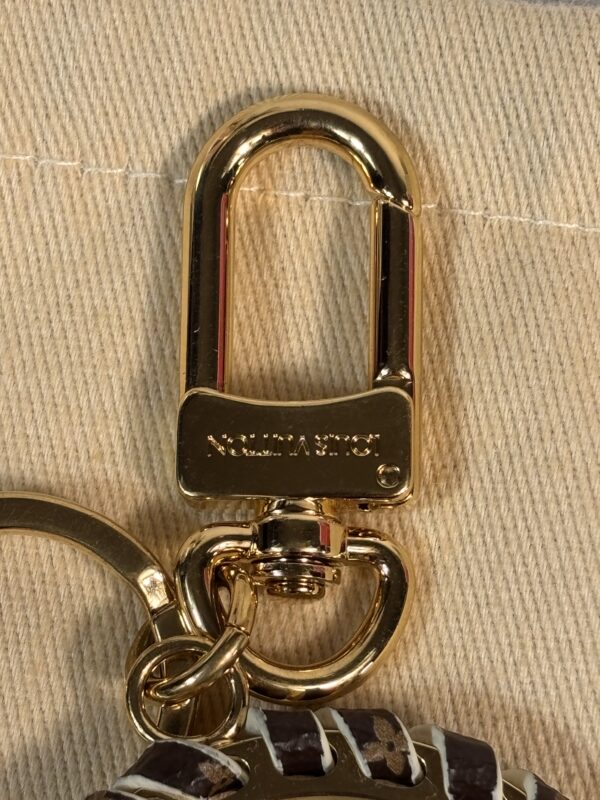 Louis Vuitton Whisper Key Charm - Image 4