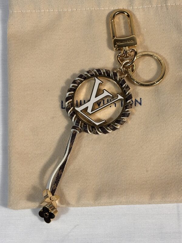 Louis Vuitton Whisper Key Charm - Image 7