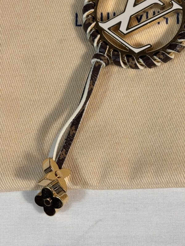 Louis Vuitton Whisper Key Charm - Image 9