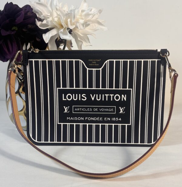 New Louis Vuitton Inside Out Pochette - Image 9