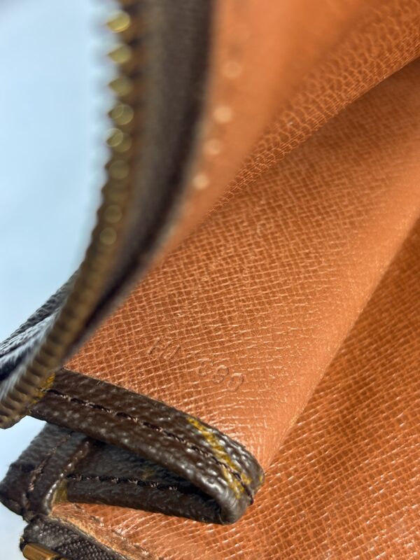 Louis Vuitton Poche Documents - Image 9