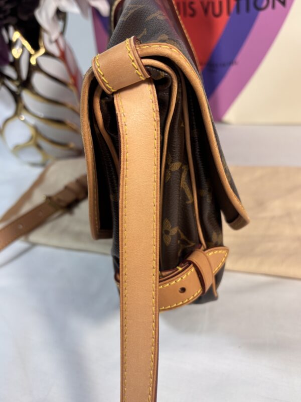 Louis Vuitton Saumur 30 Monogram - Image 7