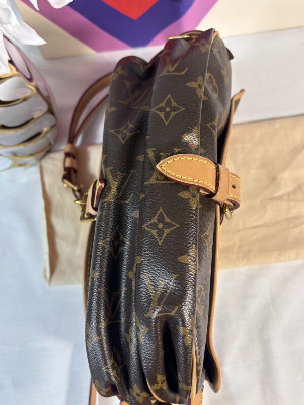 Louis Vuitton Saumur 30 Monogram - Image 9