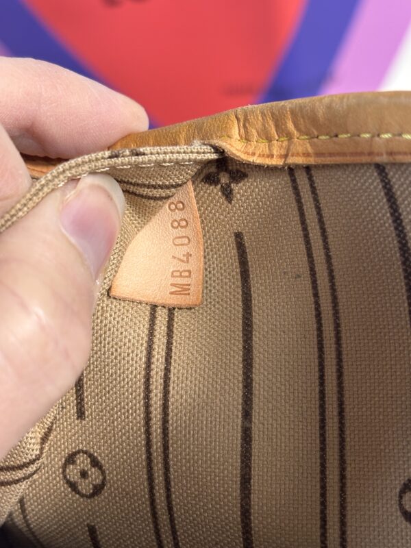 Louis Vuitton Neverfull Mm Monogram - Image 13