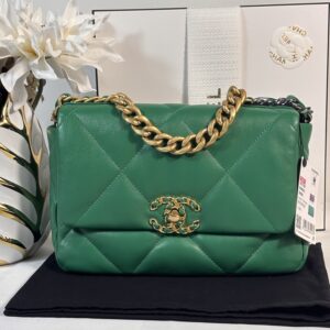 22A Chanel 19 Flap Bag Green