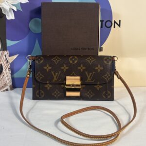 Louis Vuitton Elysee Monogram Wallet