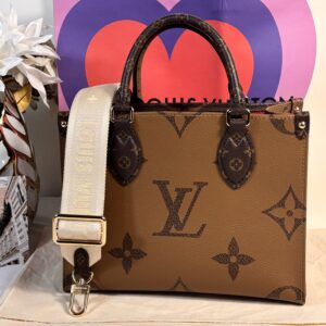 Louis Vuitton OntheGo PM Reverse