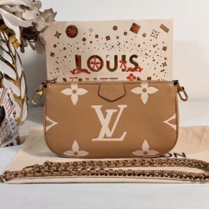 Louis Vuitton Small Arizona Pochette