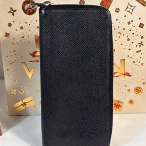 Louis Vuitton Vertical Taiga Zippy Wallet Noir