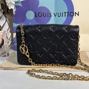 Louis Vuitton Pochette Coussin Noir
