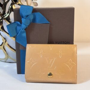 Louis Vuitton Vernis cardholder