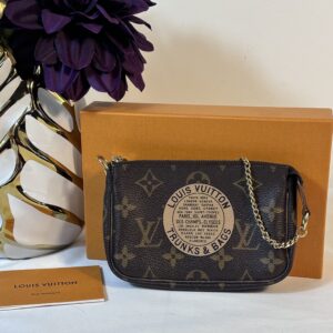 Louis Vuitton Trunks and Bags Mini Pochette