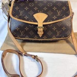 Louis Vuitton Solange Monogram