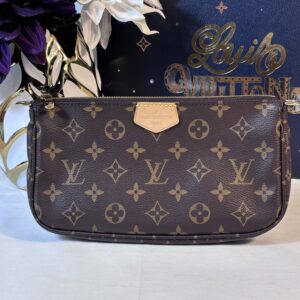 Louis Vuitton Large Monogram Pochette