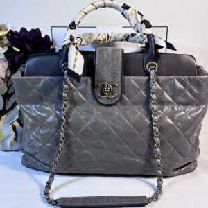 Chanel Glazed Calfskin Skingray Bindi Cc Large Tote