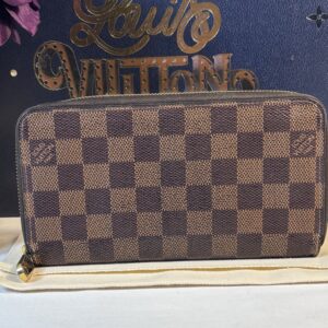 Louis Vuitton Zippy Wallet Ebene