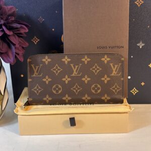 Louis Vuitton Zippy Wallet Monogram Red