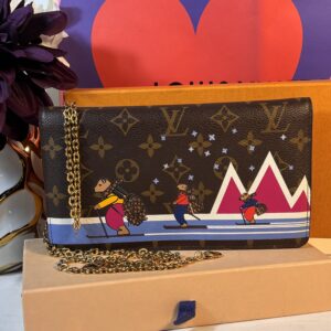 Louis Vuitton Pochette Weekend Christmas Animation
