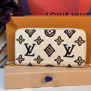 Louis Vuitton Wild At Heart Zippy Wallet