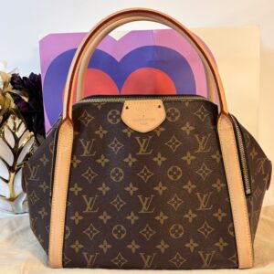 Louis Vuitton Marais Mm Monogram
