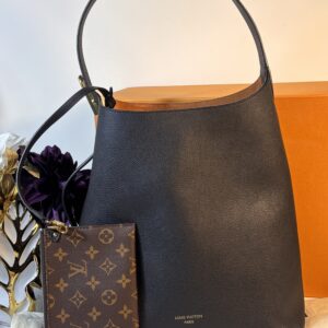 Louis Vuitton Low Key Hobo Black Mm