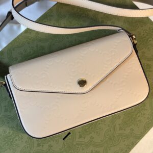 Gucci Guccissima Pochette Beige