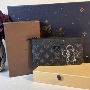Louis Vuitton Eclipse Vivienne Apollo Pochette